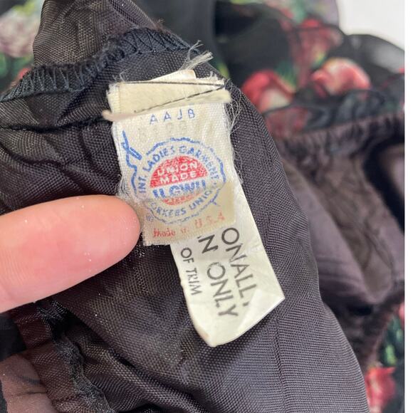 Vintage 70's Size Small / Medium Sheer Tiered Floral Chiffon Dress - Picture 4 of 7